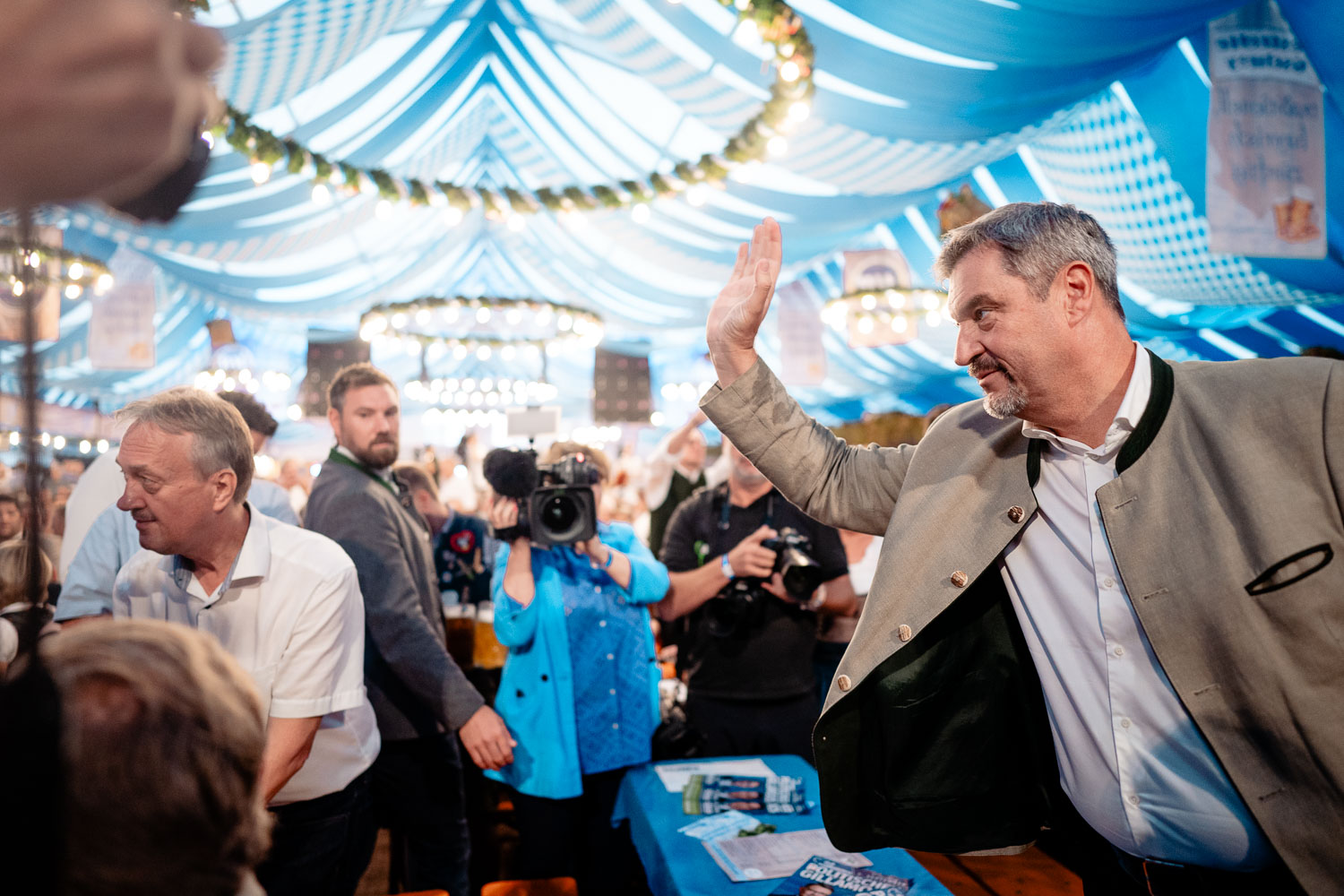 Politischer Gillamoos mit Markus Söder und Boris Rhein